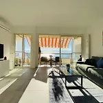 Appartement Le Vigia-vue Mer-terrasse-climatisation-parking Menton